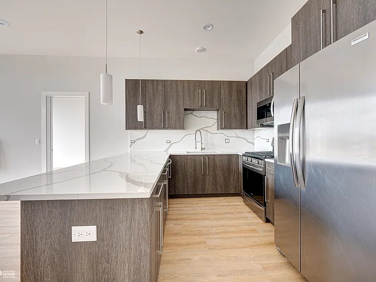 3114 N Ridgeway Ave #304 — Photo 4