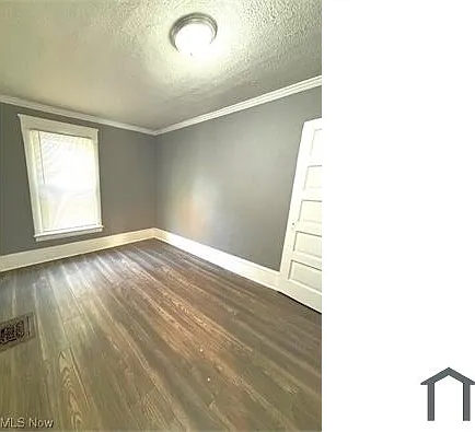 10635 Dupont Ave — Photo 14