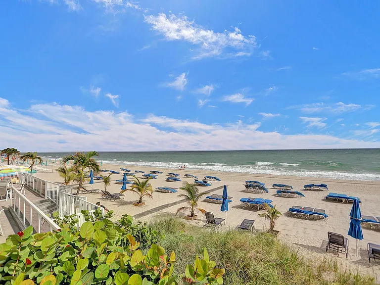 3700 Galt Ocean Dr #1215 — Photo 30