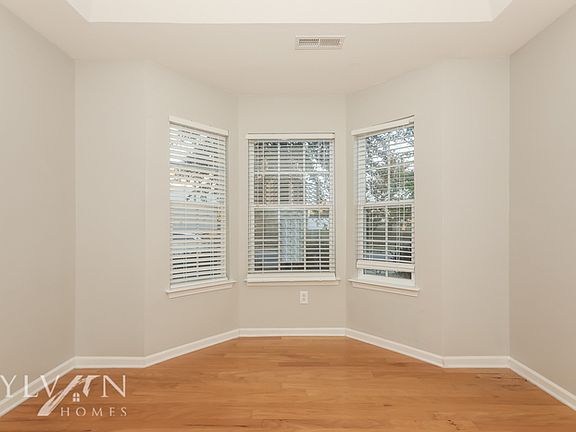 5th image of 3109 Royal Troon Ln