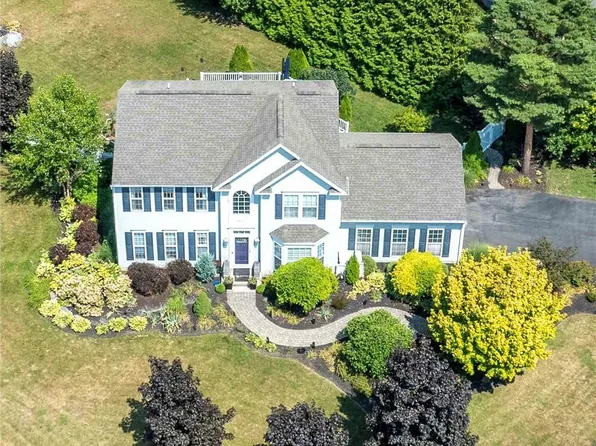 4590 Moonglow Dr, Jamesville, NY 13078