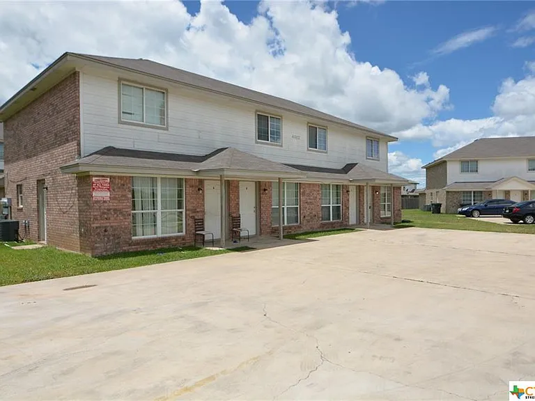 4002 Doraine Ct #B — Photo 2