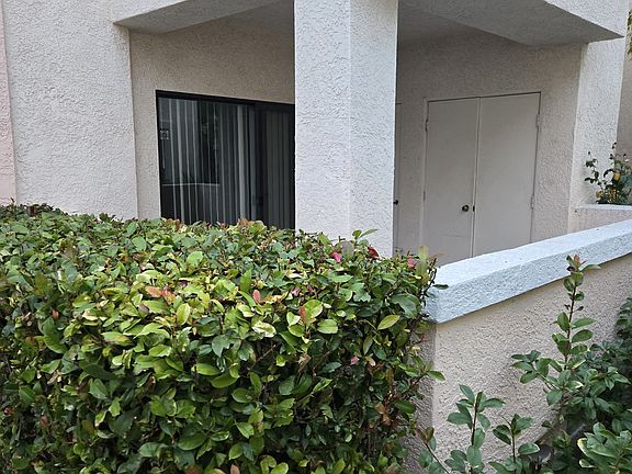 3rd image of 4885 S Torrey Pines Dr Unit 103