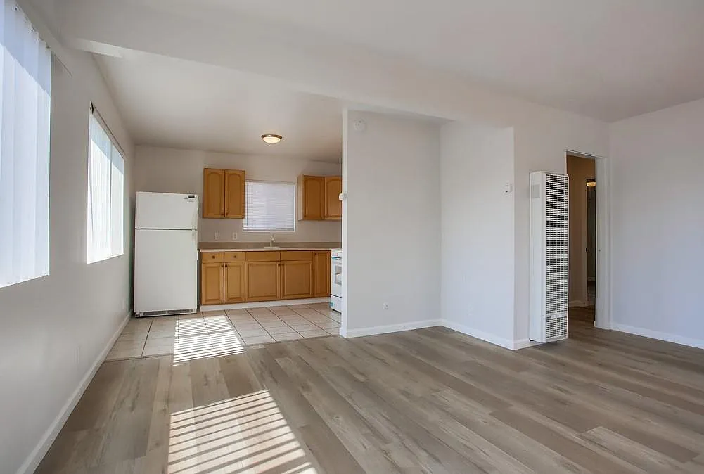 2 bed, 800 sqft, $2,650 — Photo 1