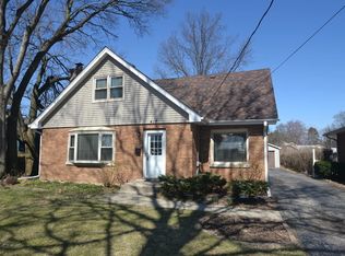 417 Laurel St, Batavia, IL 60510