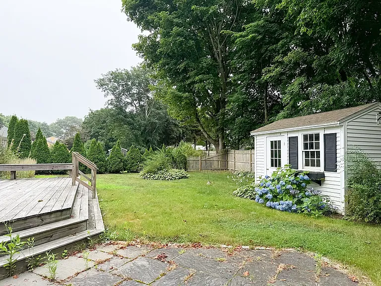 15 Bonito Ave — Photo 12