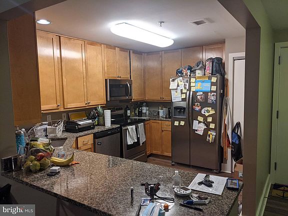 3rd image of 717 S Columbus Blvd Unit 718