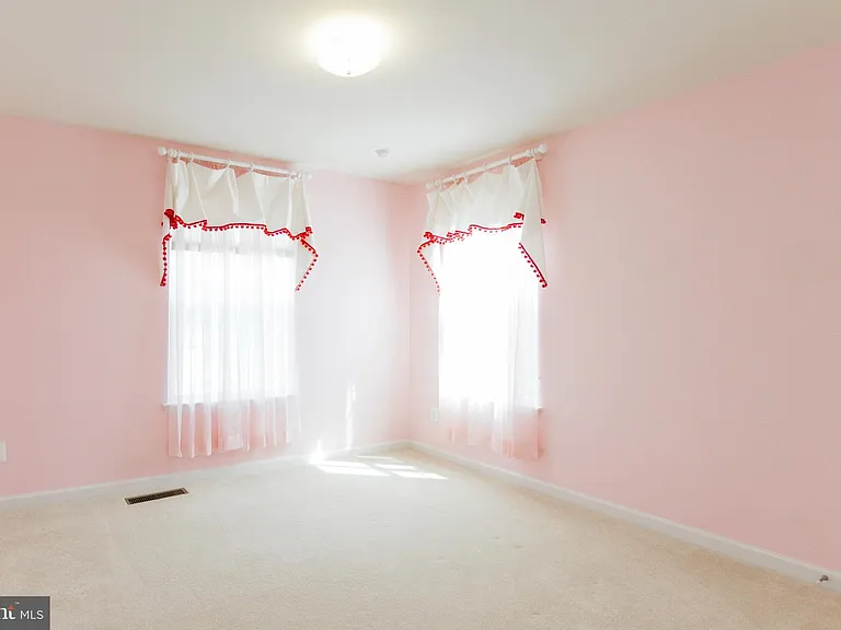 46 Bismark Dr — Photo 20