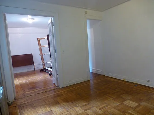 Rented by Bohemia Realty Group | media 16