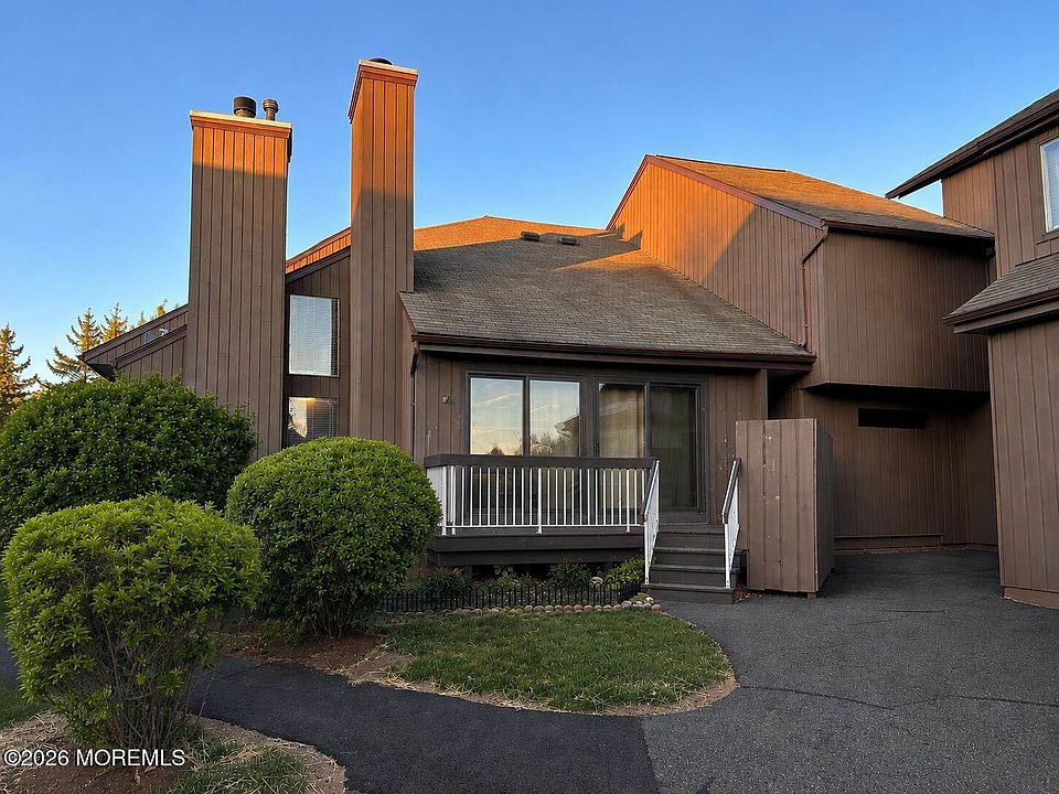 1st image of 28-34 Bloomingdale Dr