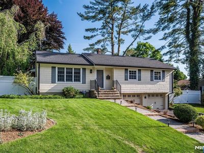 14 Clifford Dr, Park Ridge, NJ, 07656