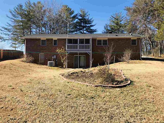 4th image of 199 Hawthorne Ln