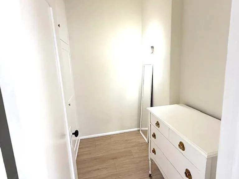Fair Oaks Apts — Photo 33