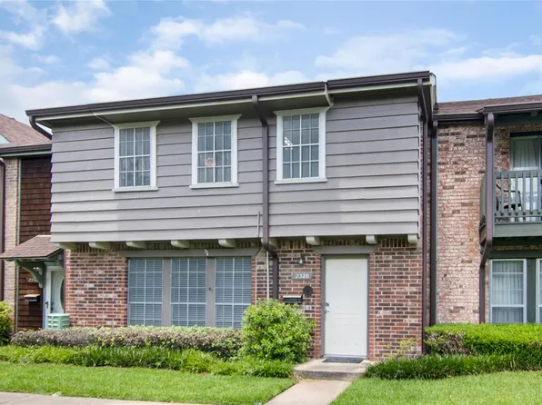 2320 Shadowdale Dr #296, Houston, TX 77043