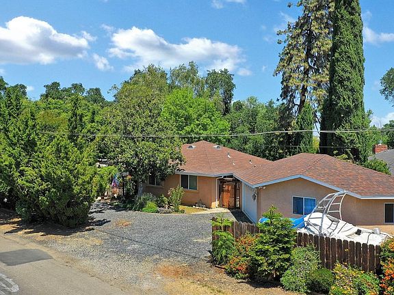 2nd image of 1305 River Rd