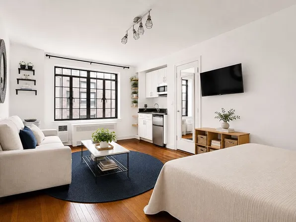 45 Tudor City Pl APT 2112, New York, NY 10017