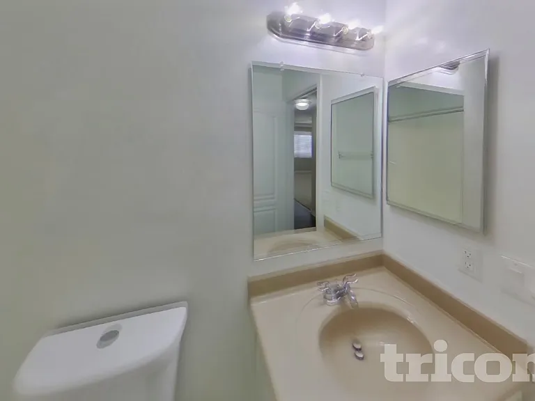 12922 W Fleetwood Ln — Photo 12