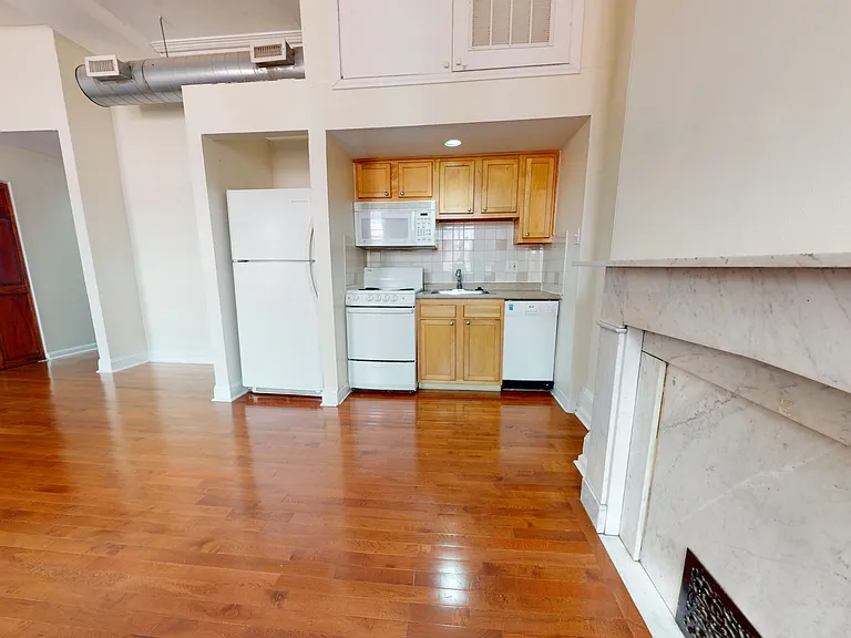1814 Spruce St #3F — Photo 3