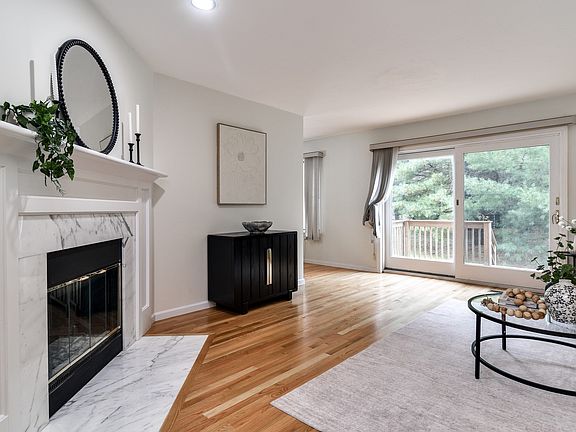 2nd image of 23 Powder Hill Way Unit 23
