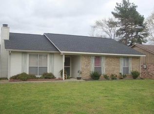 1607 Peach St, Kilgore, TX 75662