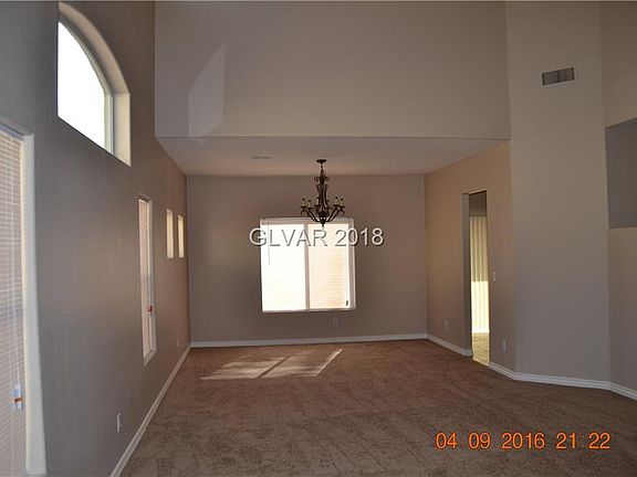 3rd image of 6144 Ozark Hike St