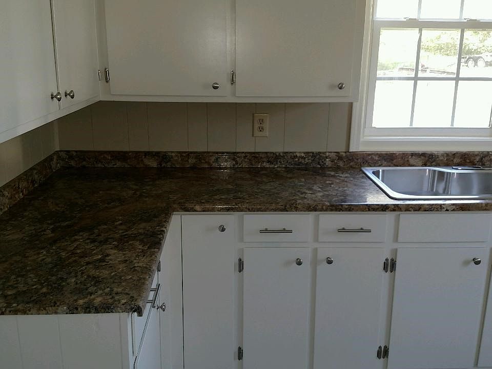 2nd image of 208 S Peachtree St