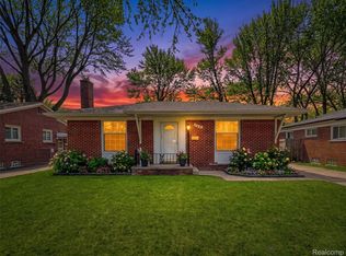 906 Englewood Ave, Royal Oak, MI