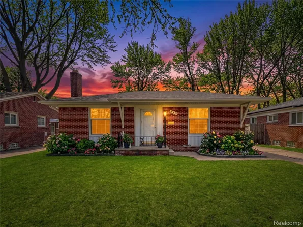 906 Englewood Ave, Royal Oak, MI 48073