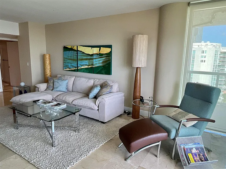 16500 Collins Ave #2052 — Photo 6