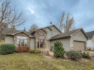 16784 Javelin Ave, Lakeville, MN 55044