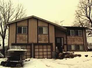 105 Omega St, Bridgeport, CT 06606