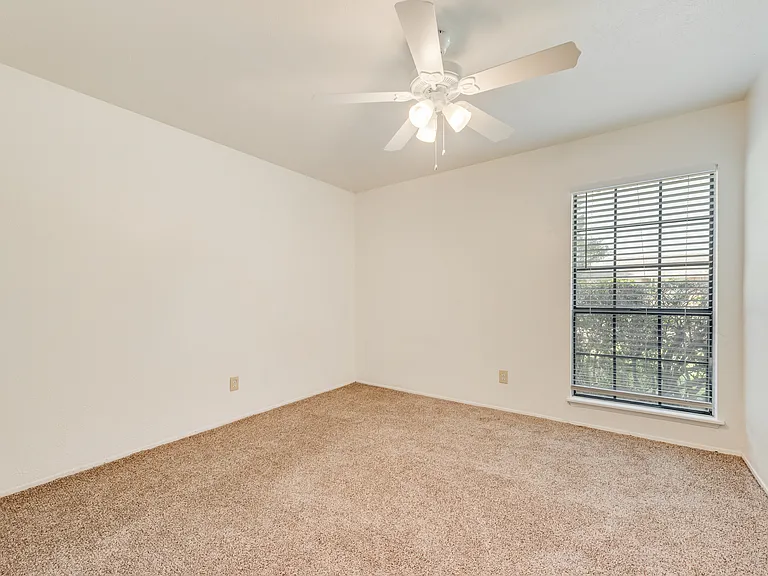 3316A John Muir Ct — Photo 22