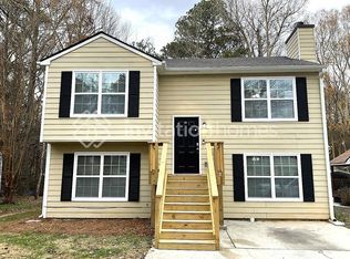 81 Hampton Oaks Dr, Hampton, GA 30228