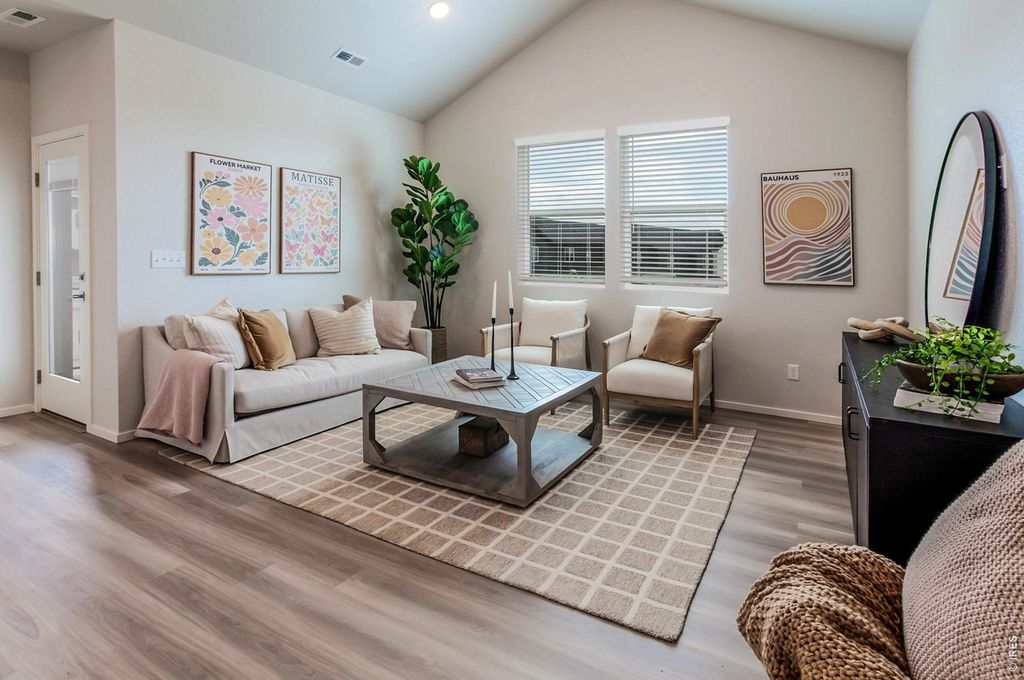 1811 Bounty Dr #1