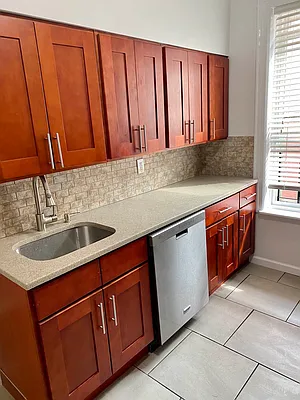 Rented by New York Squared Real Estate Group | media 10