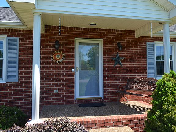 2nd image of 2820 Station South Dr