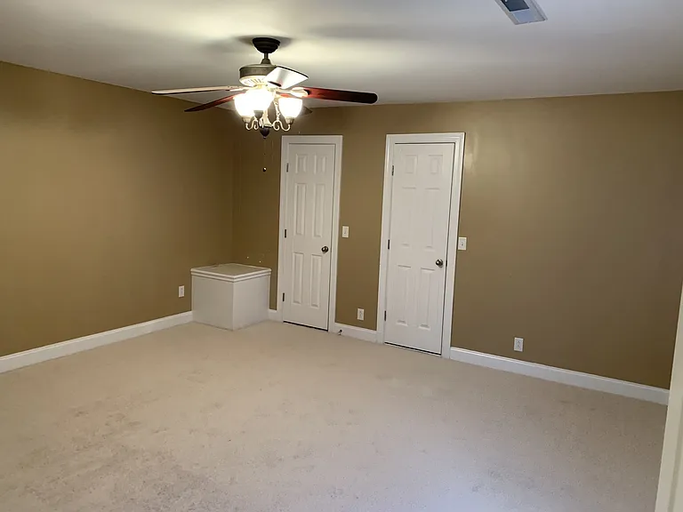 2715 Dora Elizabeth Ct — Photo 17