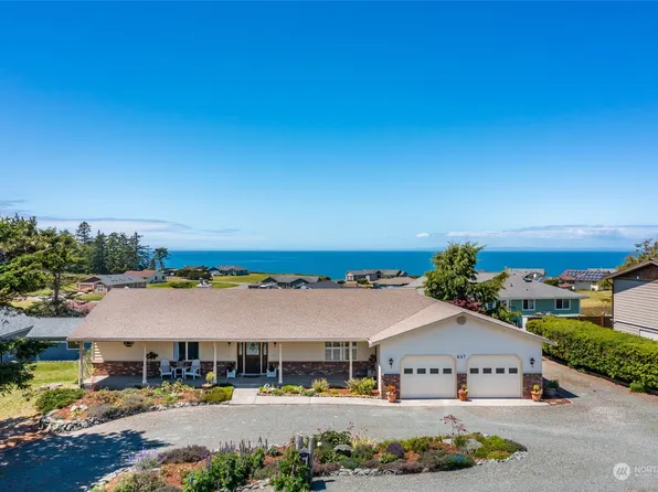 647 Palisades Drive, Coupeville, WA 98239