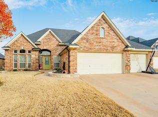 4905 Silver Crest Dr, Wichita Falls, TX 76310