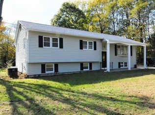 5 Limbach Rd, Hopewell Junction, NY 12533