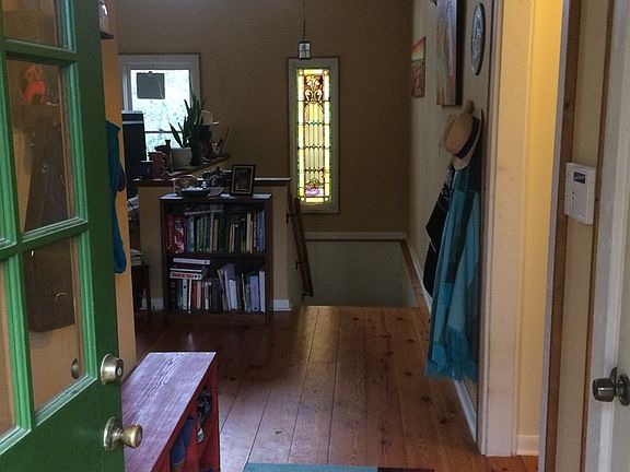 2nd image of 2233 Kingsley Dr