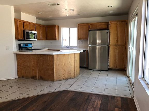 4th image of 1137 Cochise Ct