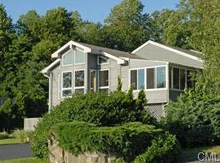 655 Gilman St, Bridgeport, CT 06605