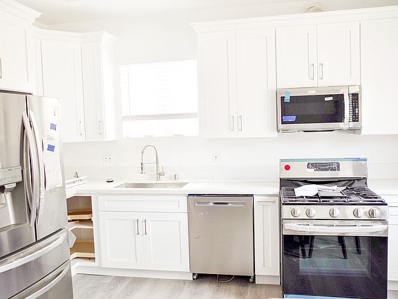 5th image of 5403 Carlin St