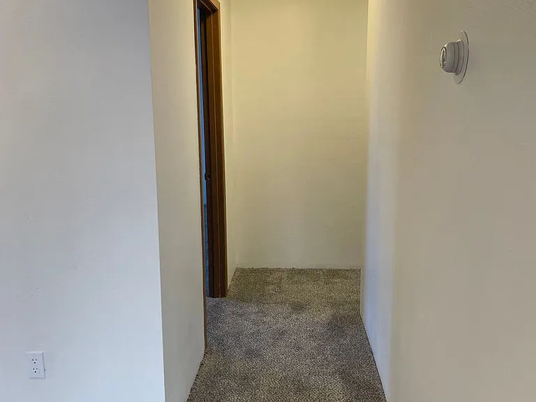 1441 E 12th Ave — Photo 11