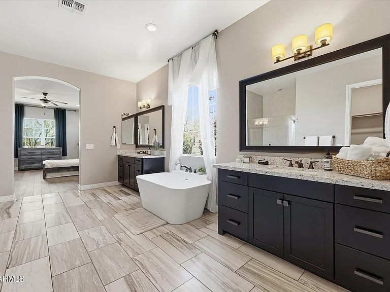 4254 E Valencia Dr — Photo 27