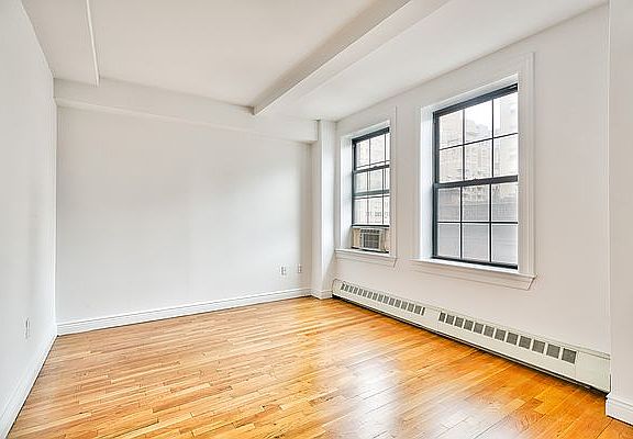 5th image of 15-17 Park Ave #901