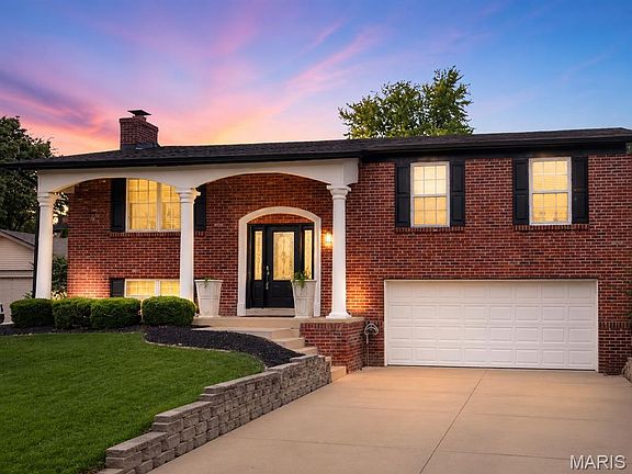 3rd image of 4759 Bramble Berry Dr