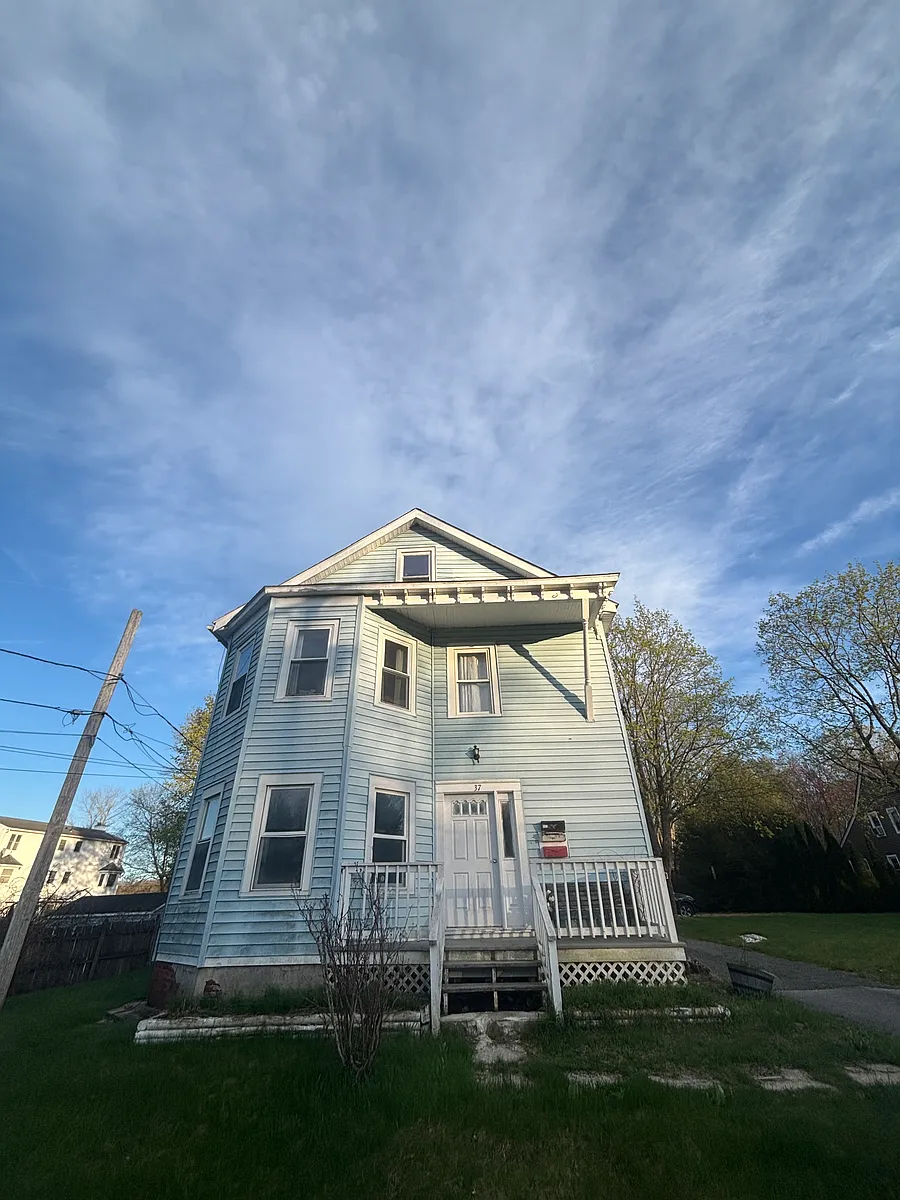 Building Photo - 37-39 Church St #1