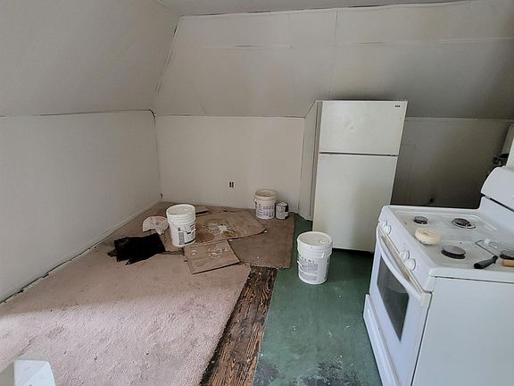 4th image of 530 Walnut Ave